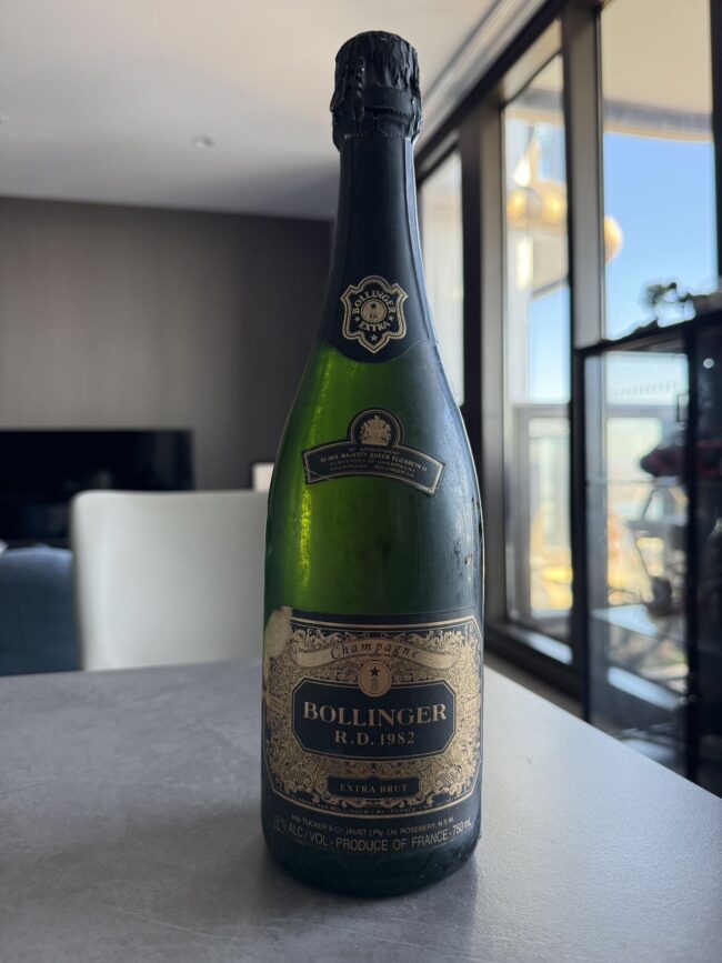 BOLLINGER R.D. Extra Brut, Champagne. 1982 - Image 2